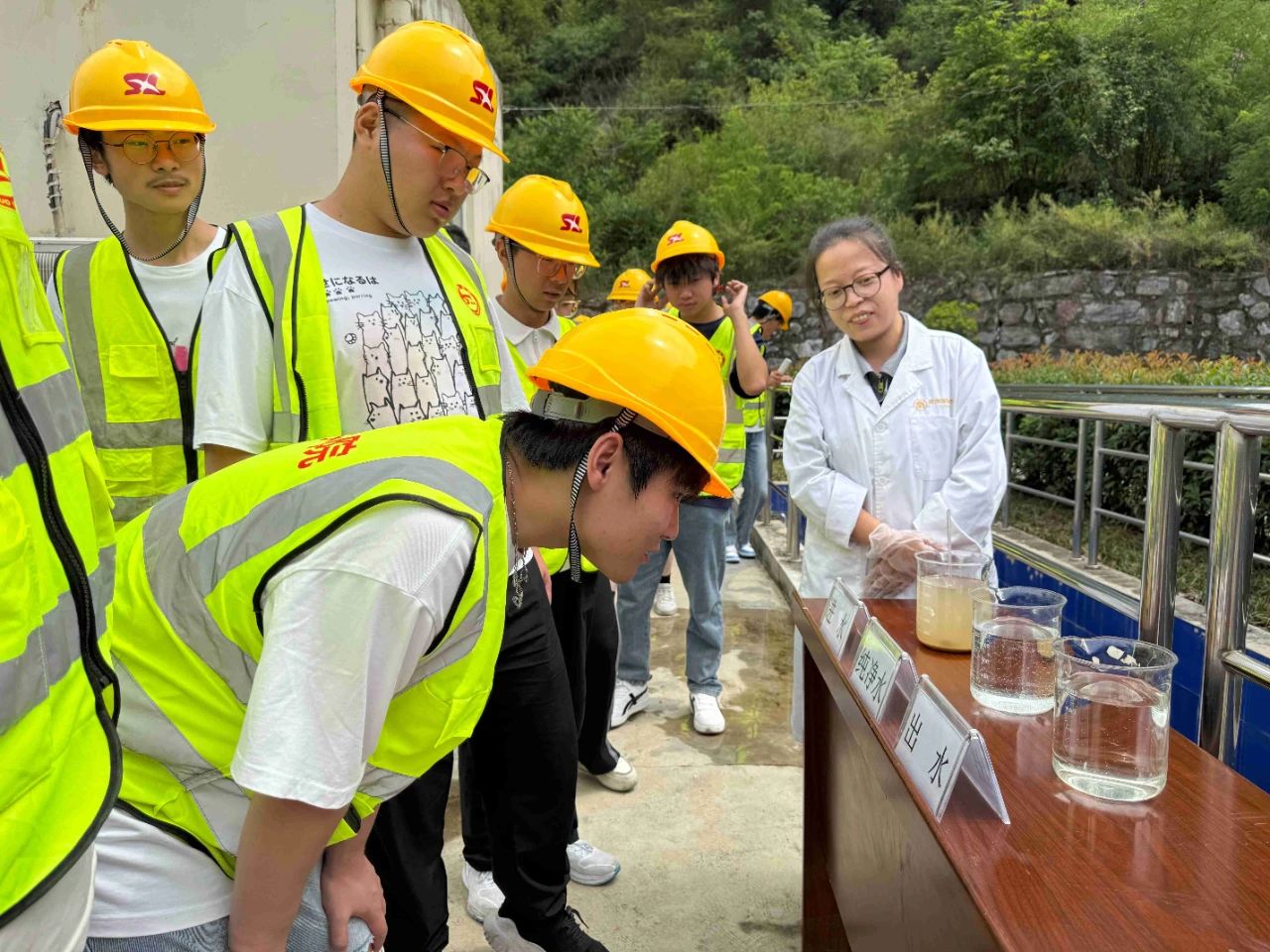 社会责任|水环境公司发展“党建引领促发展 公海彩船6600教育共成长”公家盛开日活动 社会责任|水环境公司发展“党建引领促发展 公海彩船6600教育共成长”公家盛开日活动